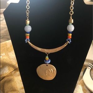 Chico’s gold leaf embossed choker necklace nwot